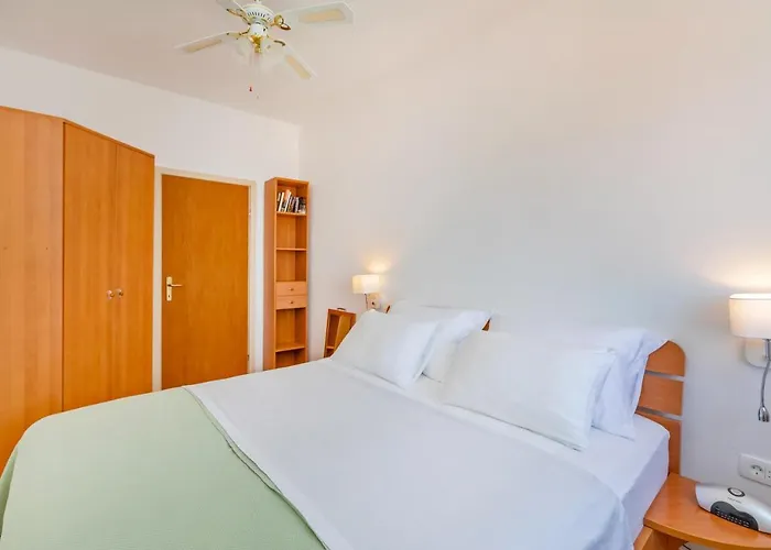 Charming Seafront At Mara Apartamento *