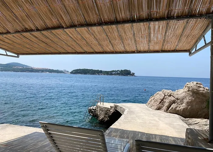 Charming Seafront At Mara Apartamento