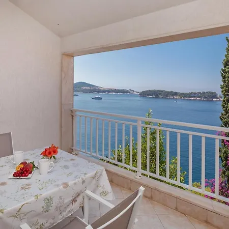 Charming Seafront At Mara * Dubrovnik